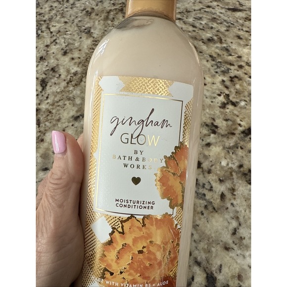 BATH & BODY WORKS GINGHAM GLOW HAIR MOISTURIZING CONDITIONER 16OZ SCENTED 4092 - Picture 2 of 3